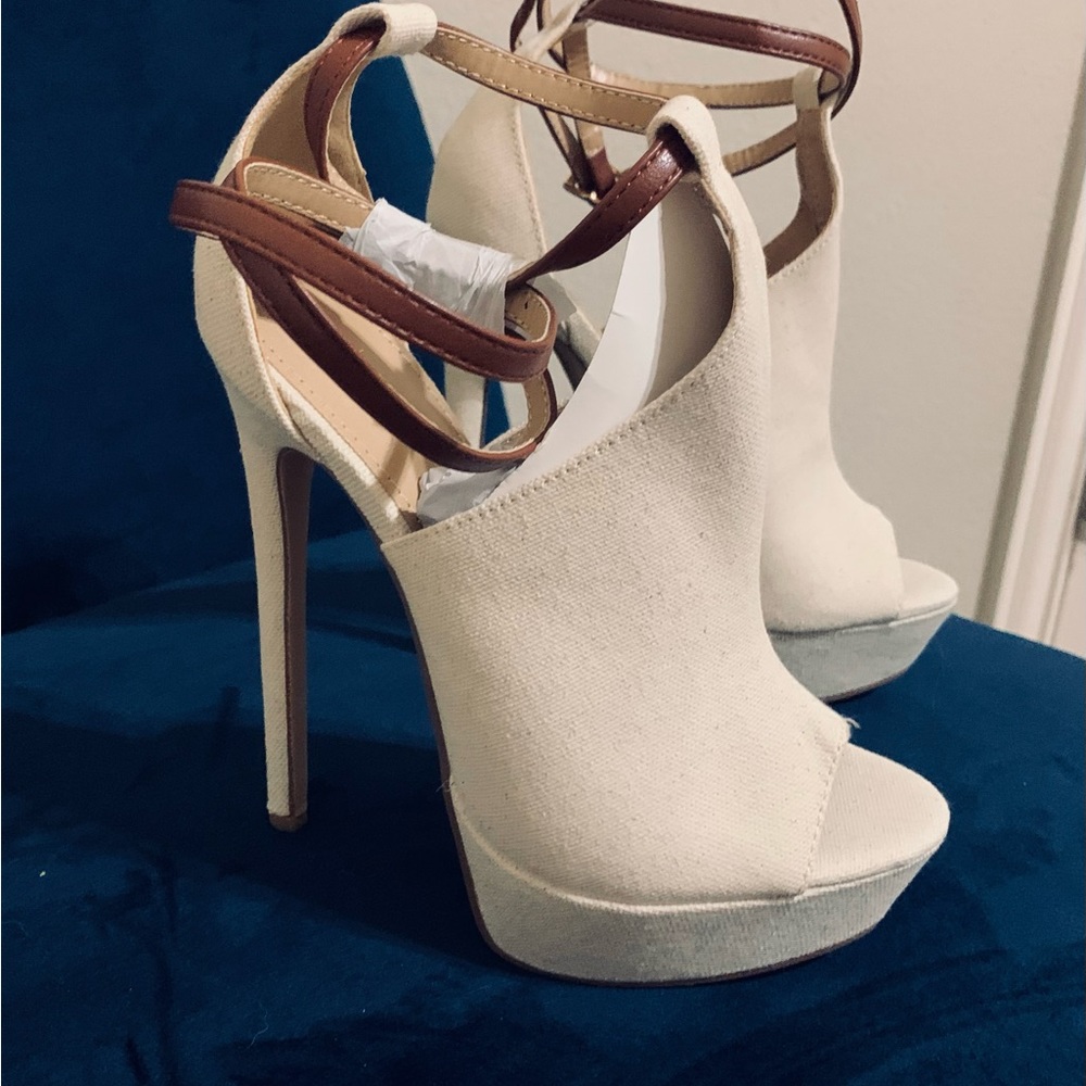 Mazie Heeled sandals woman’s size 5 1/2